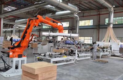 圣象集团首家To B智慧工厂3条国际化、智能化生产线在建瓯正式投产